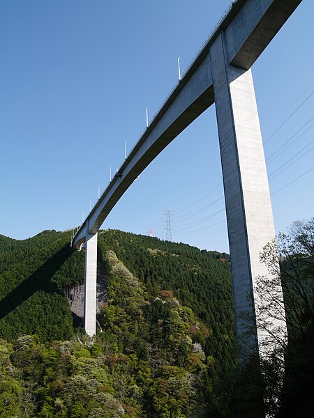 File:Shintabisoko Bridge 1.jpg