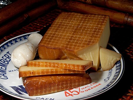 Tập_tin:Smoked_Gruyère_cheese.jpg