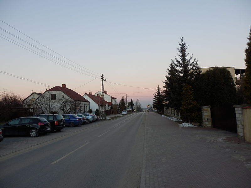 File:Spółdzielcza street2, Skarżysko-Kamienna.JPG