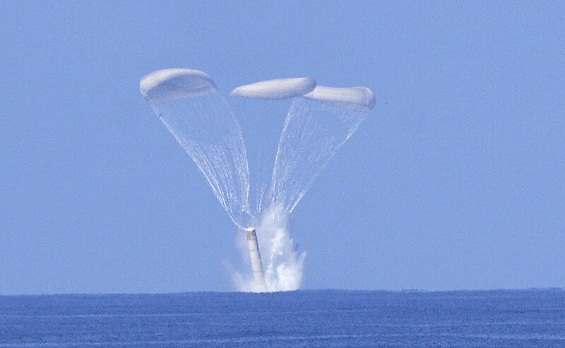 File:Srb splashdown.jpg