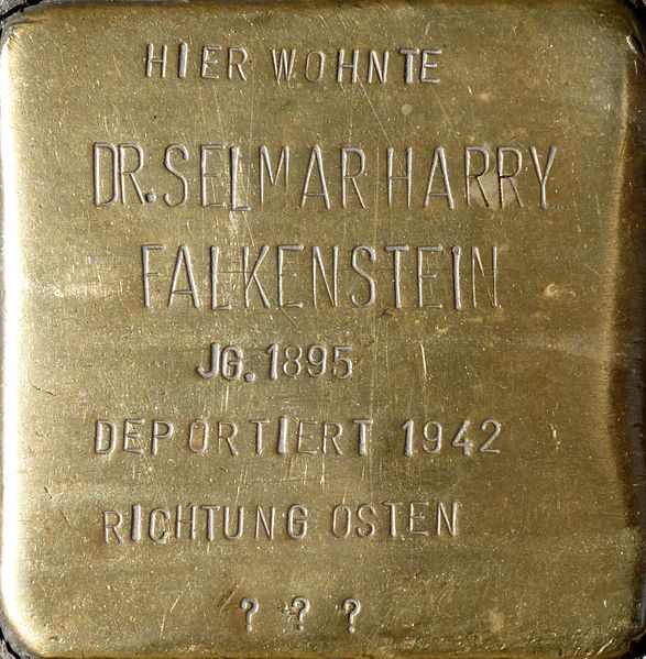 File:Stolpersteine Köln, Dr. Selmar Harry Falkenstein (Hohe Pforte 13-17).jpg