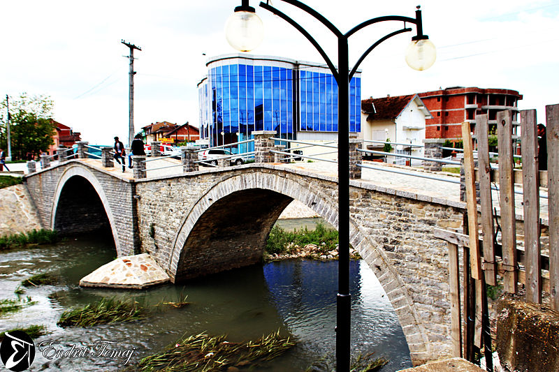 File:Stone Bridge in Klina.jpg