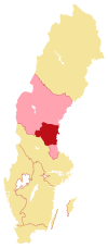 Tingsrättens domsaga (rött) samt den hovrätt den faller under (ljusrosa).