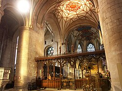 The chancel and decorated vault Tewkesbury abbey 19.JPG