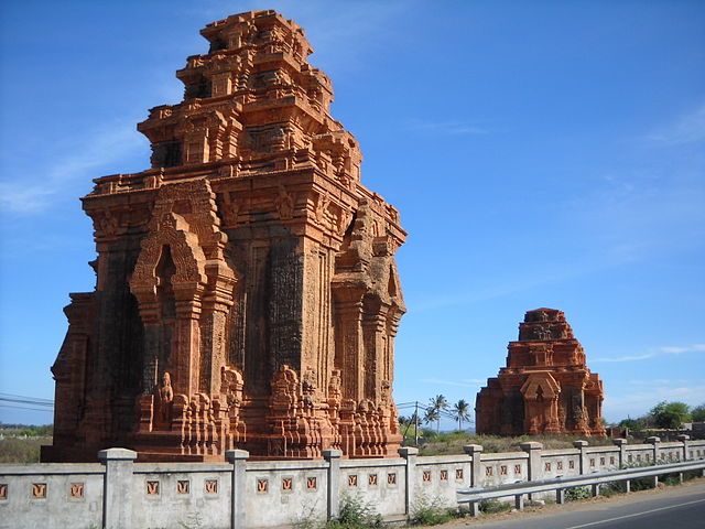 Image: Tháp Hòa Lai, Ninh Thuận