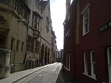 The St Aldate's Street entrance to Blue Boar Street, with the Oxford Town Hall and the entrance to the Museum of Oxford on the left. The St Aldates entrance to Blue Boar Lane.jpg