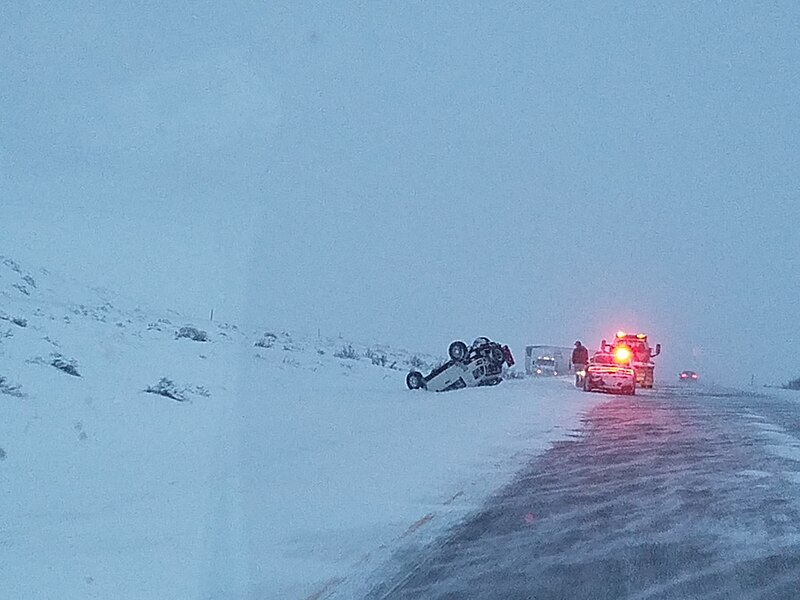 File:Three Mile Hill on I-84 (31300548433).jpg