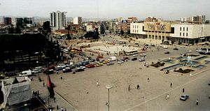 2000 Në Shqipëri