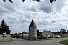 Kereszteződő torony D154 D12 Villeau Eure-et-Loir France.jpg