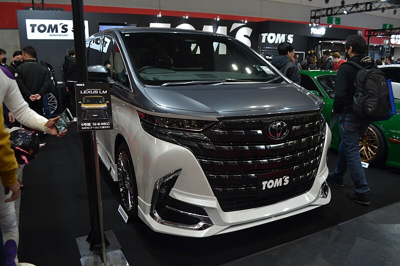 File:Toyota 6AA-AAHH40W Alphard (TOM'Sアルファード) (Ent No.11801) (24021012241).jpg