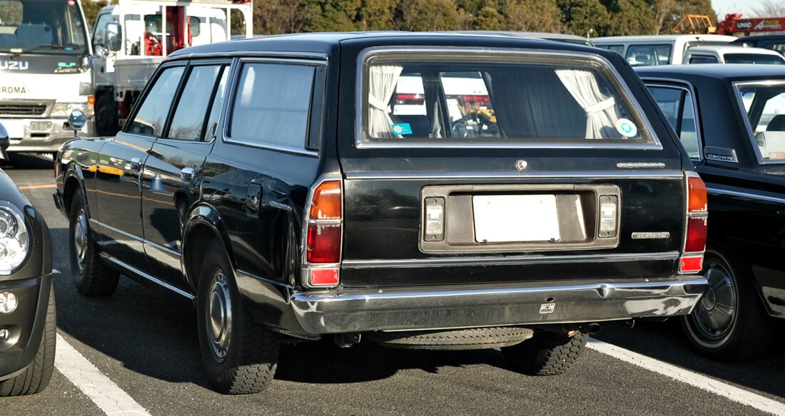 File:Toyota Crown S80 002.JPG