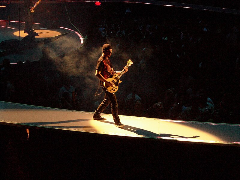 File:U2 Anaheim 2005 Edge2.jpg