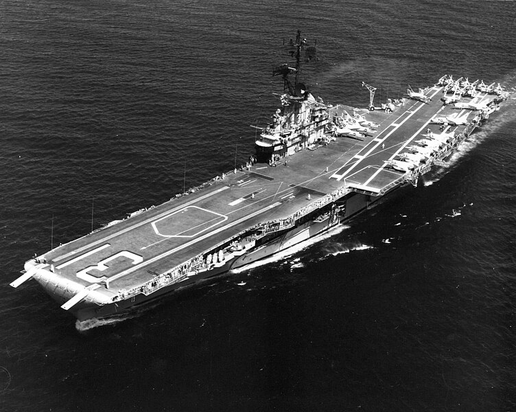 File:USS Bon Homme Richard (CVA-31) underway at sea c1965.jpg