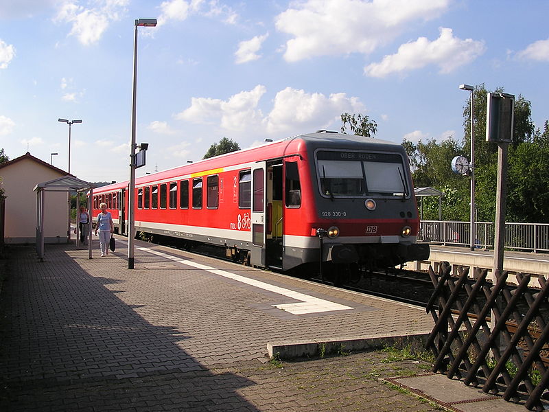 File:VT628 Bhf Urberach.jpg