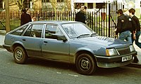 Vauxhall Cavalier II à hayon