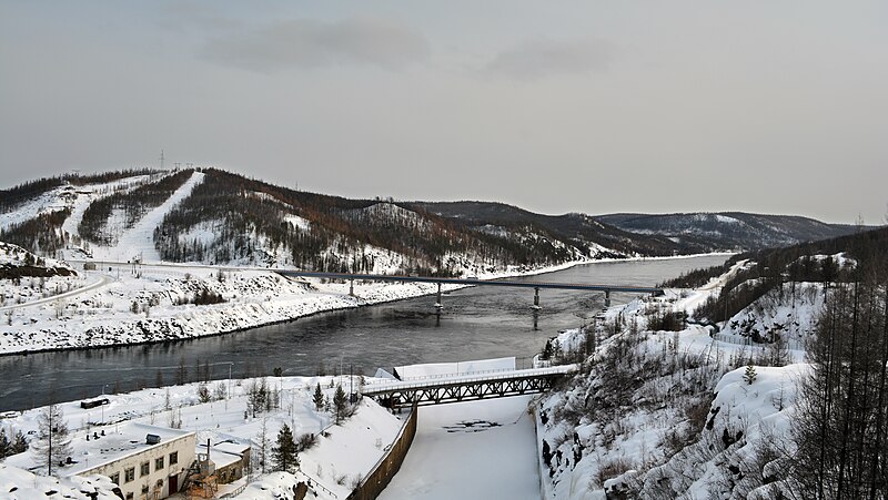 File:Vilyuy River.jpg
