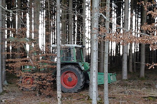 Waldtraktor schaeftlarn 2012-01-03 15.48.41