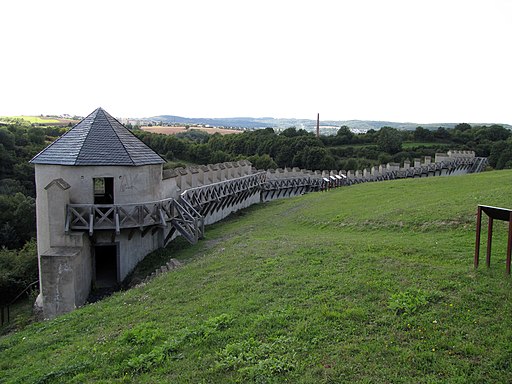 Wehrmauer Römische Höhenbefestigung Katzenberg Mayen 2010