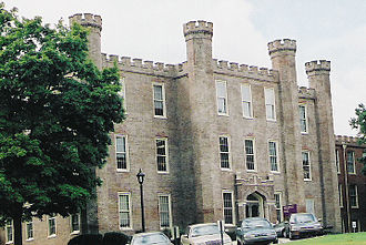 Historic Wesleyan Hall, taken in 2004 Wesleyan-una.jpg