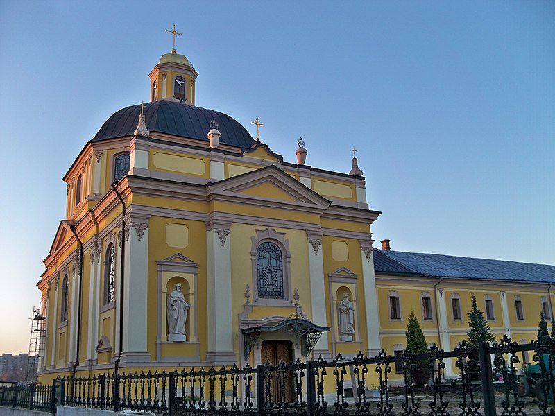 File:Василіянський монастир (мур.).Фото.Червоноград.JPG