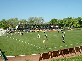 <span class="mw-page-title-main">Stadion am Brentanobad</span> Multi-use stadium in Frankfurt