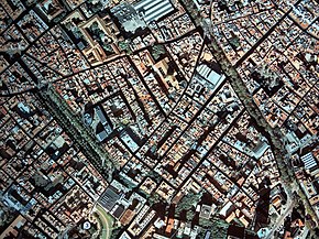 105 Museu d'Història de Catalunya, vista aèria del Raval.JPG