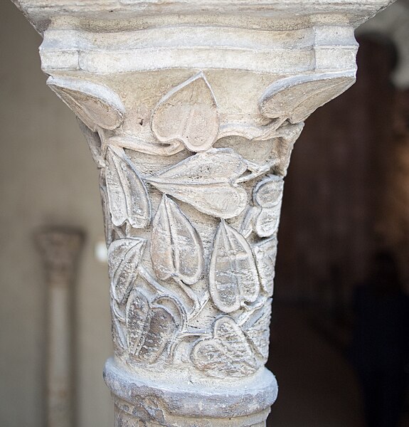 File:12th century capital (11106).jpg