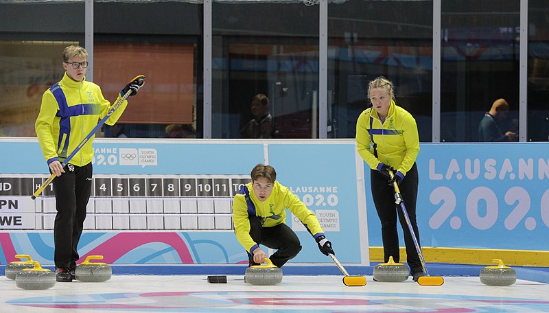 File:2020-01-10 Curling at the 2020 Winter Youth Olympics – Mixed Team – Round Robin – Session 3 – Japan vs. Sweden (Martin Rulsch) 01.jpg