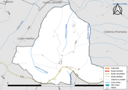 Carte en couleur présentant le réseau hydrographique de la commune