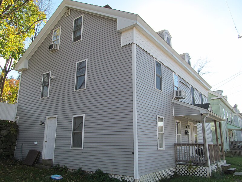 File:45 West Street, Southbridge MA.jpg