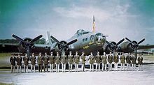 92d Group Pilots in front of a B-17 of the 407th Squadron 92bg-42-30455-b17.jpg