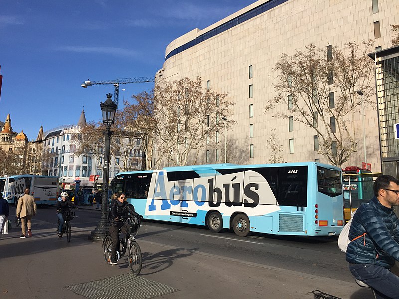 File:Aerobús Plaça Catalunya.jpg