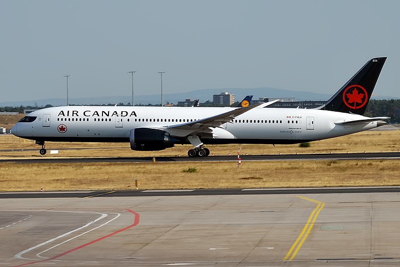 File:Air Canada, C-FVLU, Boeing 787-9 Dreamliner (43476202105).jpg