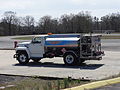 Aircraft tank truck