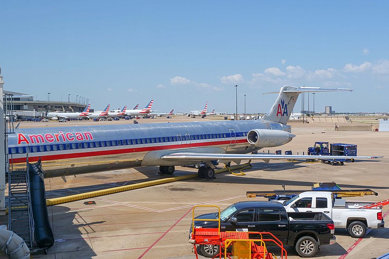 File:American Airlines MD-80 N983TW DFW (Quintin Soloviev).jpg
