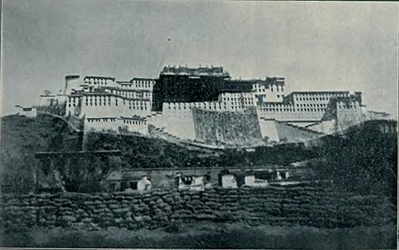 Le palais du Potala, vue du sud-ouest.