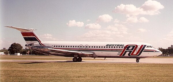 An Austral BAC One-Eleven taxiing at Aeroparque Jorge Newbery in 1993. This livery was used while the carrier was owned by Cielos del Sur S.A., and pe