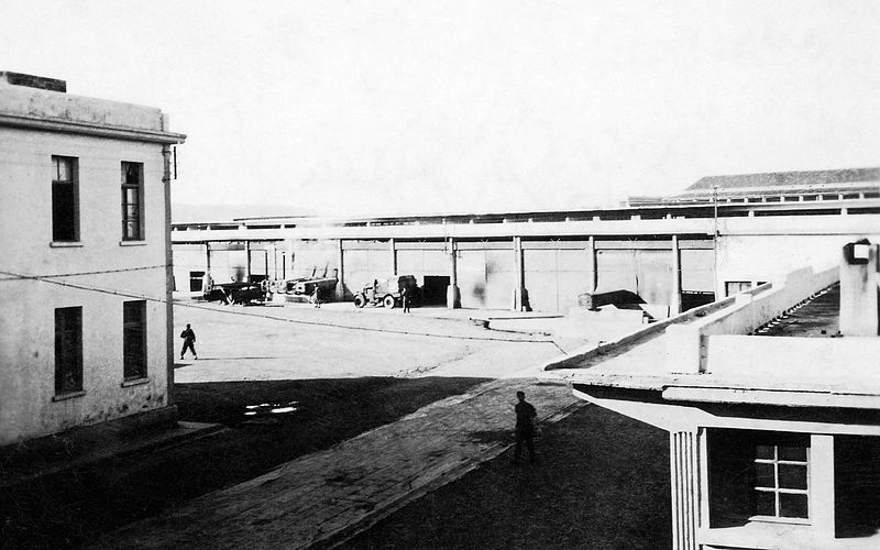 File:Australian Army 21st Field Bakery, Auger Barracks (originally built in 1931 by Vichy French), Tripoli, Lebanon (20302383601).jpg