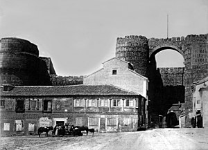 Avila Puerta del Alcazar 1864 01.jpg