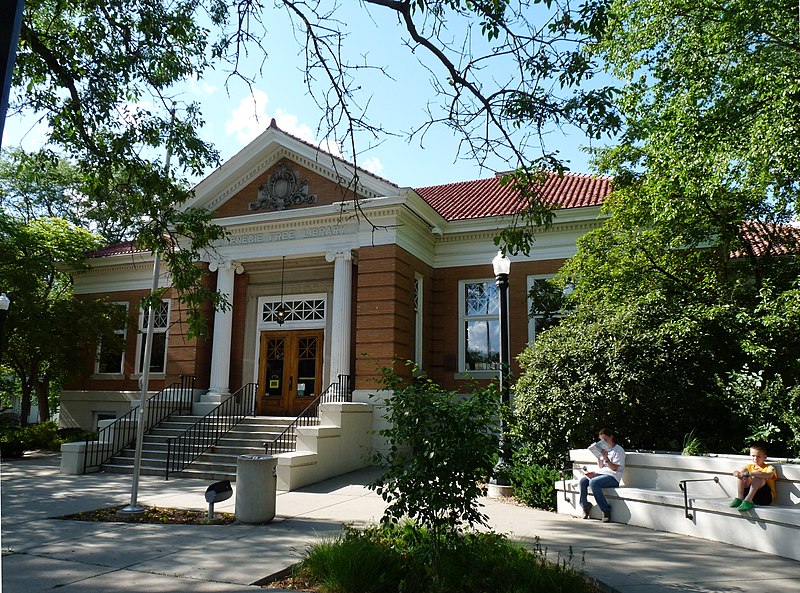 File:Baraboo Public Library.jpg