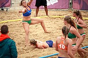 Deutsch: Beachhandball bei den Olympischen Jugendspielen 2018; Tag 6, 12. Oktober 2018; Mädchen, Hauptrundenspiel – Ungarn-Niederlande 2:1 English: Beach handball at the 2018 Summer Youth Olympics at 12 October 2018 – Girls Main Round – Hungary-Netherlands 2:1