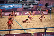 Deutsch: Beachhandball bei den Olympischen Jugendspielen 2018; Tag 5, 10. November 2018; Mädchen, Hauptrunde - Chinese Taipei (Taiwan)-Niederlande 1:2 English: Beach handball at the 2018 Summer Youth Olympics at 11 October 2018 – Girls Main Round – Chinese Taipei (Taiwan)-Netherlands 1:2