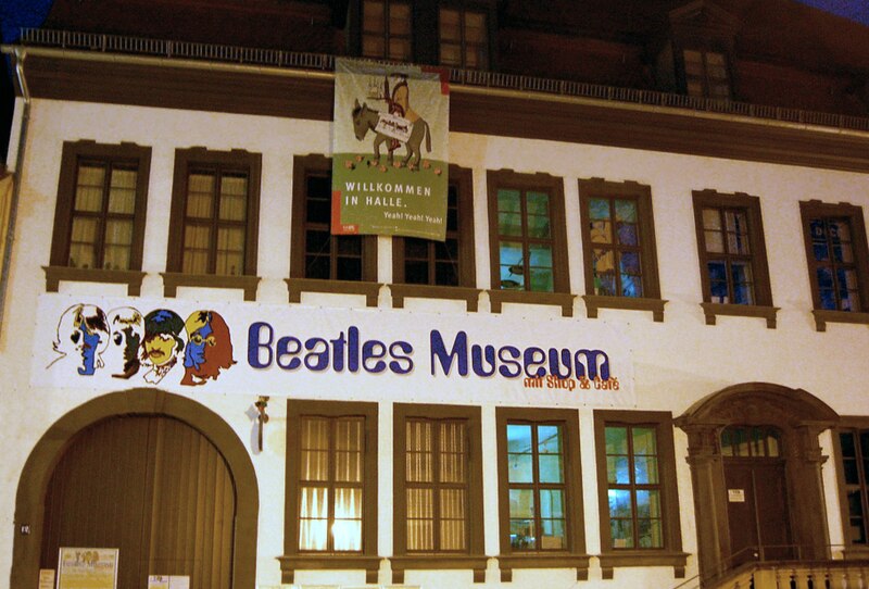 File:Beatles-Museum Halle cropped.jpg