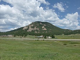 Berrian Gunung dari Meyer Ranch Park.jpg