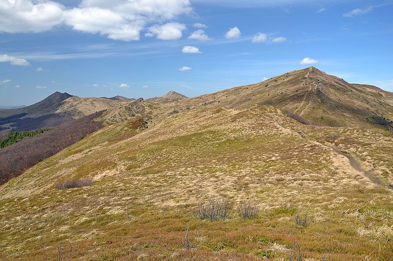 File:Bieszczady - od Halicza do Krzemienia.JPG