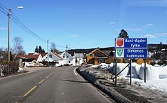 Riksväg 41 vid gamla fylkesgränsen mellan Vest-Agder och Aust-Agder.