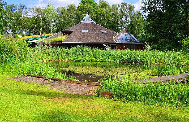 File:Bishops Wood Centre, near Crossway Green - geograph.org.uk - 3025731.jpg