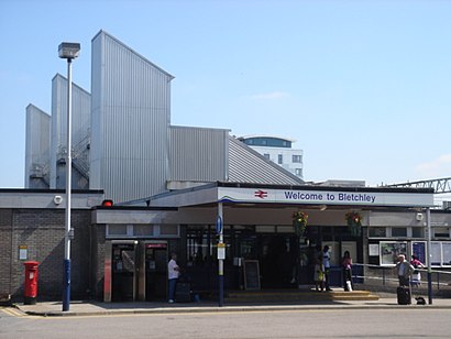 How to get to Bletchley Station with public transport- About the place