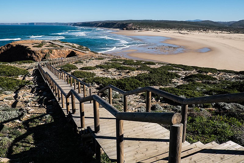 File:Bordeira beach I - Algarve (16476560090).jpg