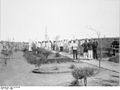 Bundesarchiv Bild 116-125-44, Tsingtau, Friedhof Besatzung SMS Iltis, Prinz Heinrich.jpg